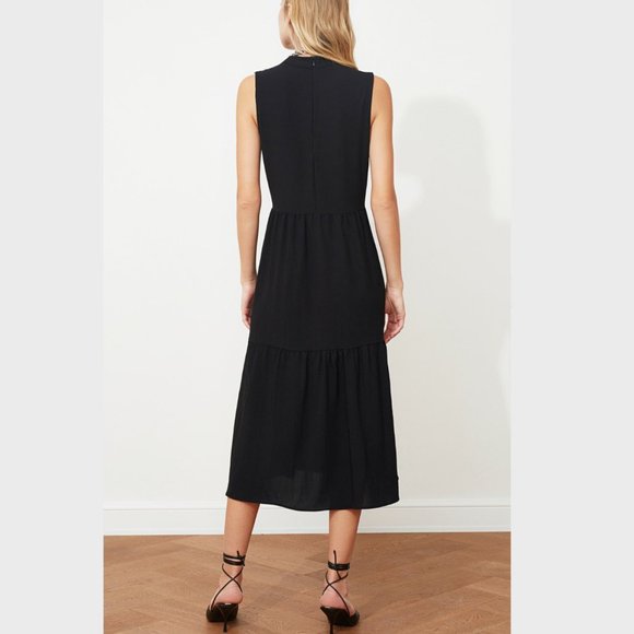 Organic Cotton Black Wide Cut Maxi Dress - Picture 6 of 9